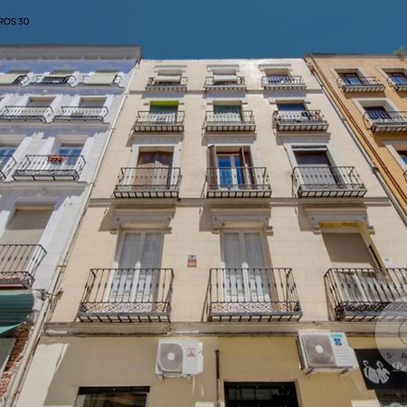 Cool Deluxe Interior Design A 2 Min De Gran Via Apartment Madrid Exterior photo