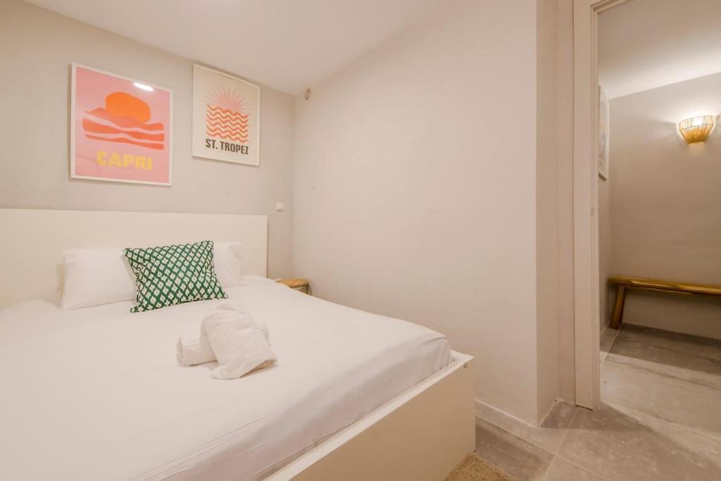 Cool Deluxe Interior Design A 2 Min De Gran Via Apartment Madrid Exterior photo